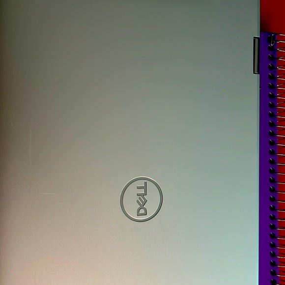 Dell inspiration 7306 2n1 (intel powered by core) i5